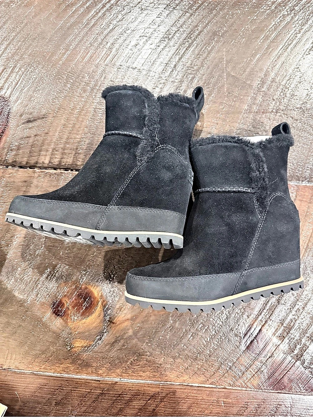UGG Classic Short Black Wedge Winter Boots US 7